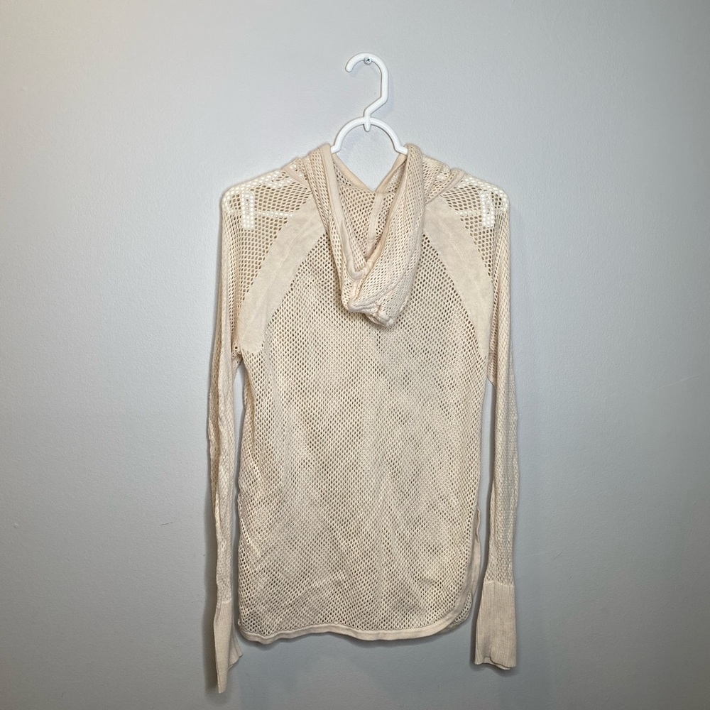 Cabi women’s waffle hoodie cream size medium long sleeve drawstring long sleeve